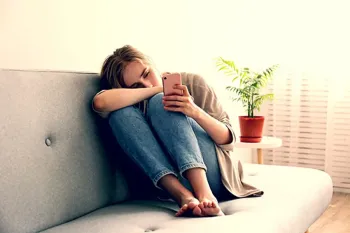 دلیل احساس بغض و گریه